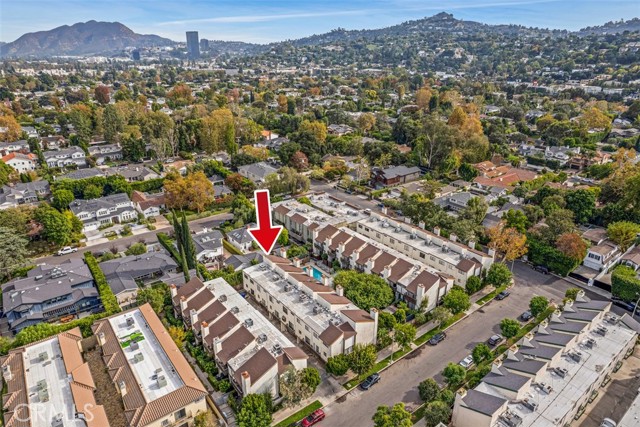 Detail Gallery Image 48 of 53 For 4218 Troost #20,  Studio City,  CA 91604 - 3 Beds | 2/1 Baths