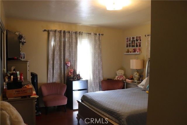 1971 7th, Riverside CA: https://media.crmls.org/medias/a9f9d078-ed08-4547-9f63-82b048834fc9.jpg