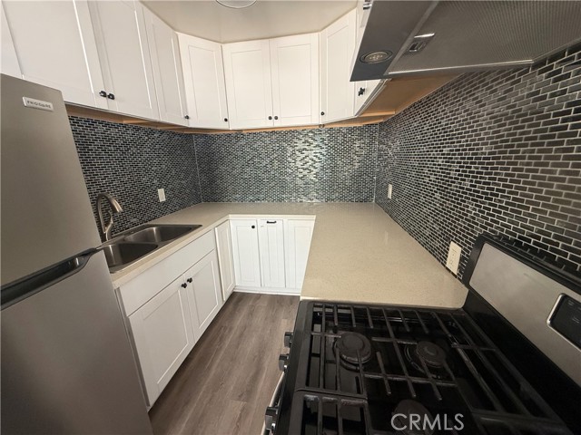 Detail Gallery Image 5 of 6 For 1193 N Ardmore #4,  Los Angeles,  CA 90029 - 2 Beds | 2 Baths