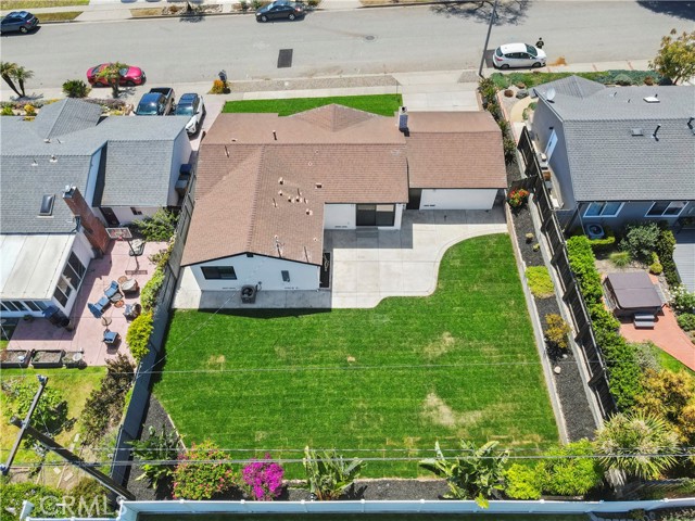270 Fairfax Avenue, Ventura CA: https://media.crmls.org/medias/a9fa43f0-ea7c-41b7-84ca-52bc59581bc8.jpg