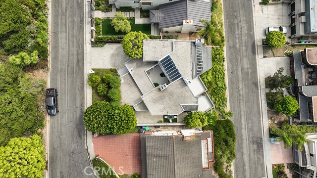 741 Marlin, Laguna Beach CA: https://media.crmls.org/medias/a9fb1b0d-f427-4ccd-9160-38c6c7a3176f.jpg