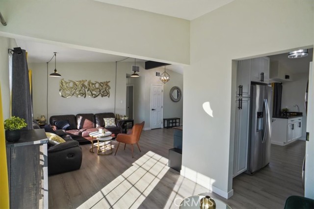 Detail Gallery Image 7 of 20 For 1052 W Avenue J15, Lancaster,  CA 93534 - 3 Beds | 2 Baths