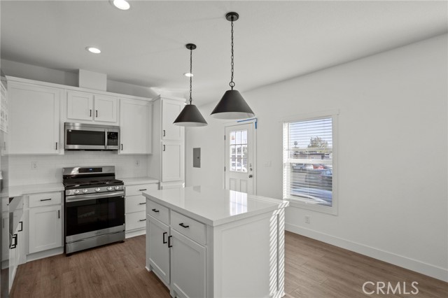 Detail Gallery Image 9 of 32 For 6154 Mission Bld #65,  Jurupa Valley,  CA 92509 - 3 Beds | 2 Baths