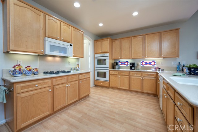 Detail Gallery Image 12 of 36 For 9152 Reserve, Corona,  CA 92883 - 2 Beds | 2/1 Baths