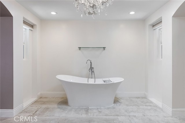 940 N Silent Ranch Drive, Glendora CA: https://media.crmls.org/medias/a9fcfd6e-97aa-4150-9165-5dc3adc1a535.jpg