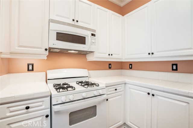 12 Savona Court, Newport Coast CA: https://media.crmls.org/medias/a9fdb81d-cc34-45f7-b341-9ad3c3a48646.jpg