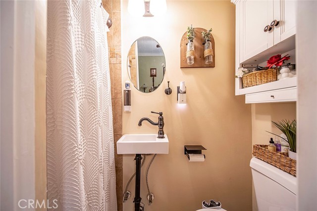 4303 E De Ora Way, Long Beach CA: https://media.crmls.org/medias/aa0015b1-ecec-4a74-bb97-5536bd4d8ec7.jpg