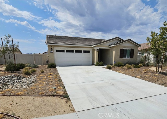 Detail Gallery Image 2 of 20 For 638 Moondance Ln, San Jacinto,  CA 92583 - 3 Beds | 2 Baths