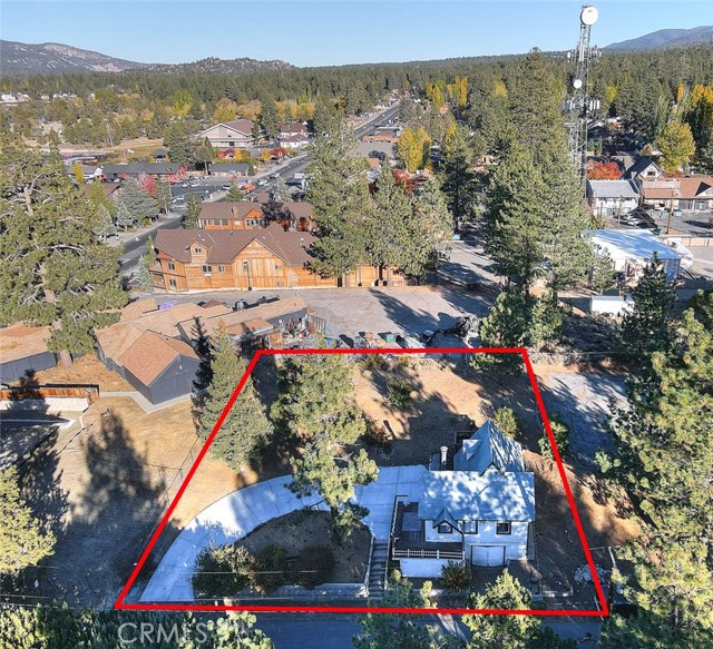 Detail Gallery Image 2 of 47 For 527 Cottage Ln, Big Bear Lake,  CA 92315 - 2 Beds | 1 Baths