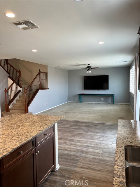 Detail Gallery Image 6 of 41 For 15182 Paseo Verde, Victorville,  CA 92394 - 4 Beds | 3 Baths