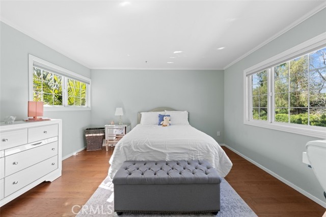 27093 Esward Drive, Calabasas CA: https://media.crmls.org/medias/aa03319a-f8b8-4986-8dba-90f29c869aea.jpg