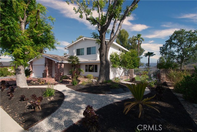 Detail Gallery Image 1 of 25 For 29264 Deep Shadow Dr, Agoura Hills,  CA 91301 - 4 Beds | 3 Baths