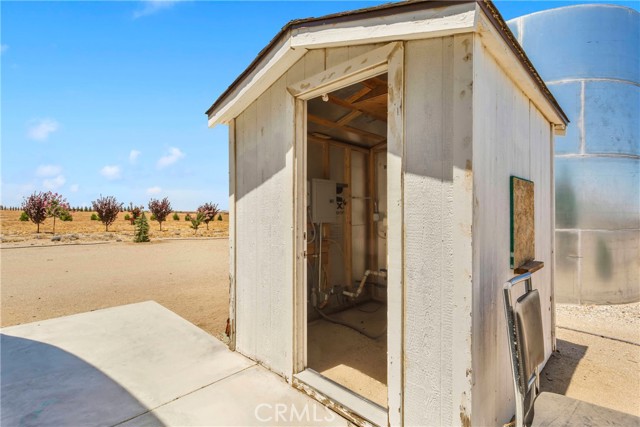 Detail Gallery Image 47 of 73 For 3002 Estero Rd, Pinon Hills,  CA 92372 - 4 Beds | 3/1 Baths