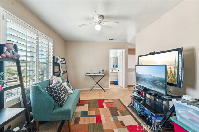 3622 Broken Twig Drive, Norco CA: https://media.crmls.org/medias/aa060c6b-842c-403b-ad99-a1f9953eb06d.jpg