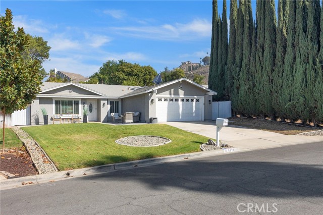 5828 Quiroz, Jurupa Valley CA: https://media.crmls.org/medias/aa061a3c-5713-49de-ab5a-b13863100a7b.jpg
