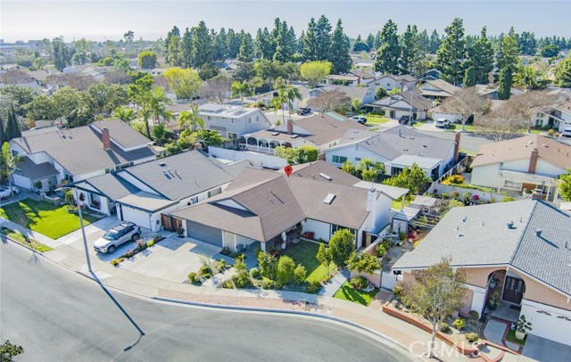 Detail Gallery Image 3 of 30 For 14751 Foxcroft, Tustin,  CA 92780 - 4 Beds | 2 Baths