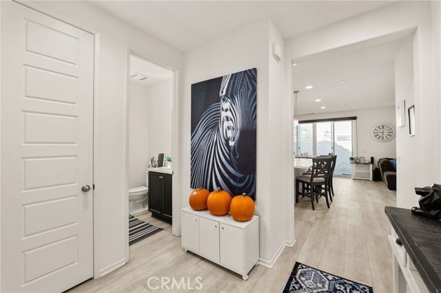 Detail Gallery Image 4 of 39 For 24187 Mason Rd, Corona,  CA 92883 - 4 Beds | 3 Baths