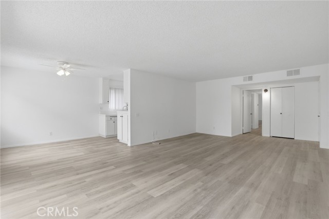 5400 Lindley Avenue, 121 photo 6
