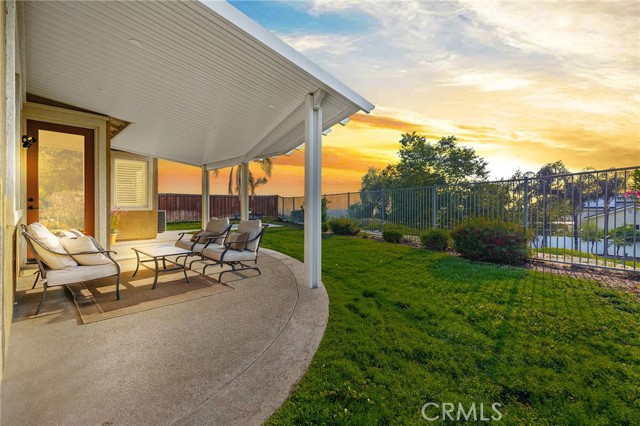 7476 Sequoia Lane, Highland CA: https://media.crmls.org/medias/aa082cf2-a15b-4a2f-ac4c-833b957e677c.jpg