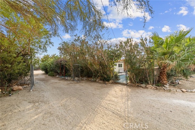 Detail Gallery Image 11 of 44 For 73111 18th Ave, Desert Hot Springs,  CA 92241 - 4 Beds | 4 Baths