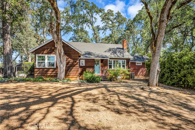 Detail Gallery Image 2 of 46 For 820 Fourth St, Lakeport,  CA 95453 - 4 Beds | 2/1 Baths