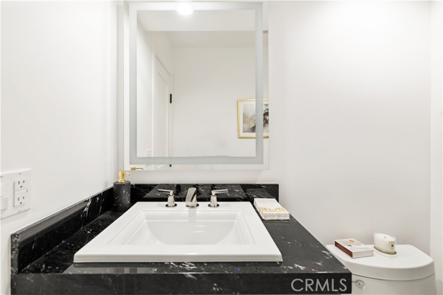 Detail Gallery Image 18 of 45 For 707 Begonia Ave, Corona Del Mar,  CA 92625 - 5 Beds | 5/1 Baths