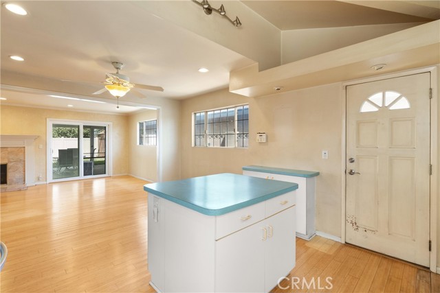 Detail Gallery Image 13 of 33 For 18361 Delaware St, Huntington Beach,  CA 92648 - 4 Beds | 2 Baths