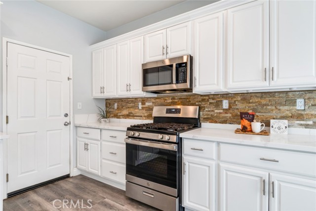 Detail Gallery Image 15 of 43 For 34083 Lily Rd #33,  Yucaipa,  CA 92399 - 3 Beds | 2/1 Baths
