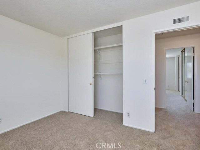 Detail Gallery Image 35 of 54 For 18022 Dellglen Cir, Huntington Beach,  CA 92647 - 4 Beds | 3 Baths