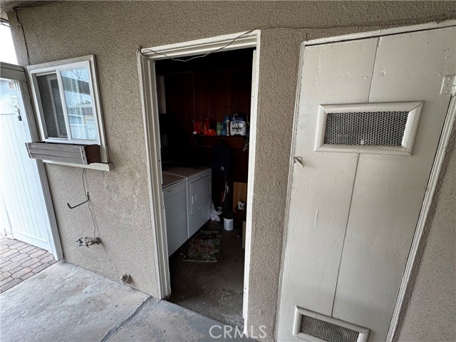 4728 W Lucky Way, Santa Ana CA: https://media.crmls.org/medias/aa0b816c-a541-4b7d-b5ee-a4e78f4256ad.jpg