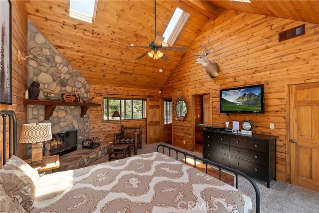 Detail Gallery Image 20 of 75 For 175 N Trails End Rd, Green Valley Lake,  CA 92341 - 5 Beds | 2 Baths