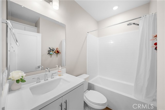Detail Gallery Image 22 of 41 For 259 Pin Ln, Covina,  CA 91722 - 3 Beds | 3 Baths