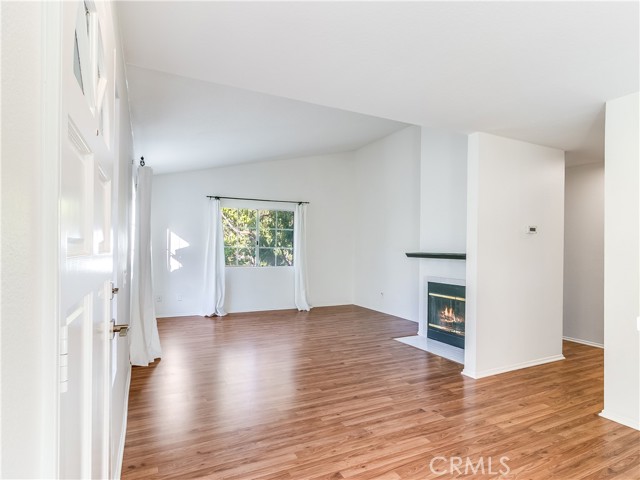 Detail Gallery Image 3 of 16 For 21203 Camelia #34,  Lake Forest,  CA 92630 - 2 Beds | 2 Baths