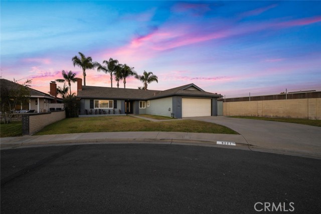 Detail Gallery Image 1 of 47 For 9221 Carrolltown Dr, Huntington Beach,  CA 92646 - 4 Beds | 2 Baths