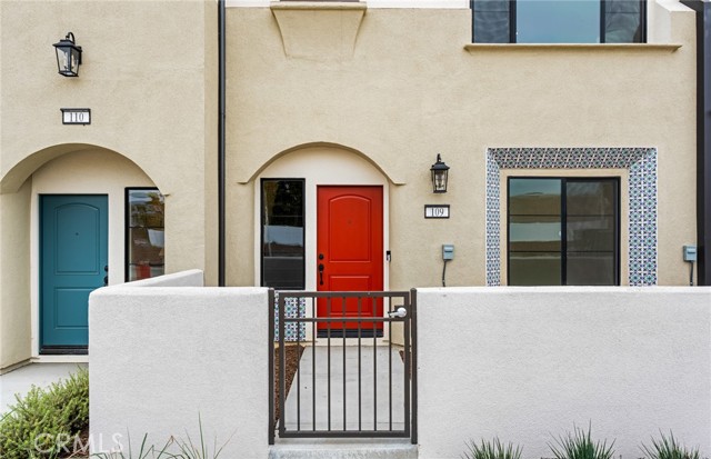 Front Image Thumbnail for CRIV26088100