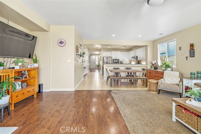 12109 Childress Street, Bakersfield CA: https://media.crmls.org/medias/aa0f49ee-7669-46dd-b82f-09b42bd10d50.jpg