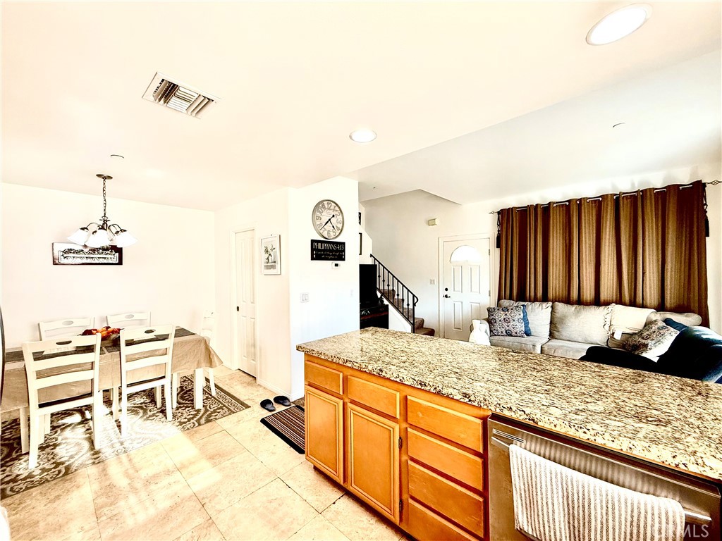 Aa0fd332 F968 4dac Ac4f 5ea9e1b8bf09