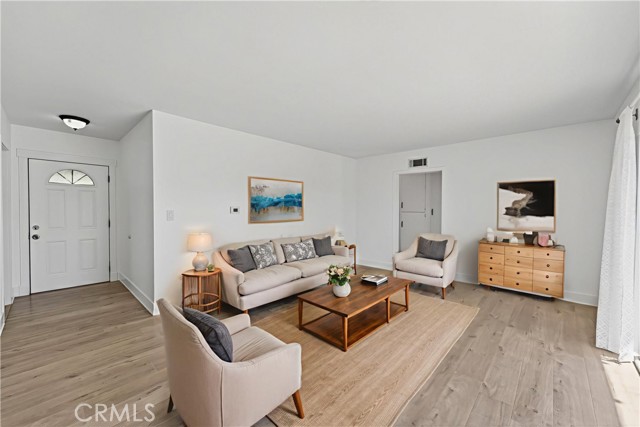 Detail Gallery Image 9 of 41 For 720 Toluca, Pomona,  CA 91767 - 3 Beds | 1/1 Baths