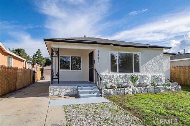 Detail Gallery Image 1 of 1 For 10720 Kalmia St, Los Angeles,  CA 90059 - 3 Beds | 1 Baths