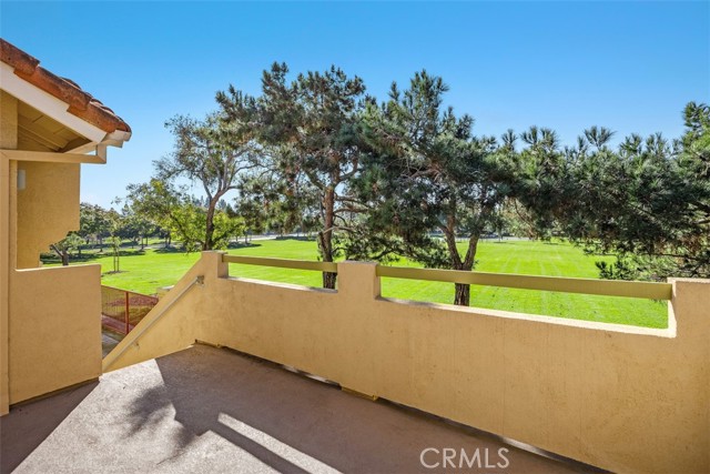 Detail Gallery Image 2 of 36 For 89 Alberti Aisle, Irvine,  CA 92614 - 2 Beds | 2 Baths