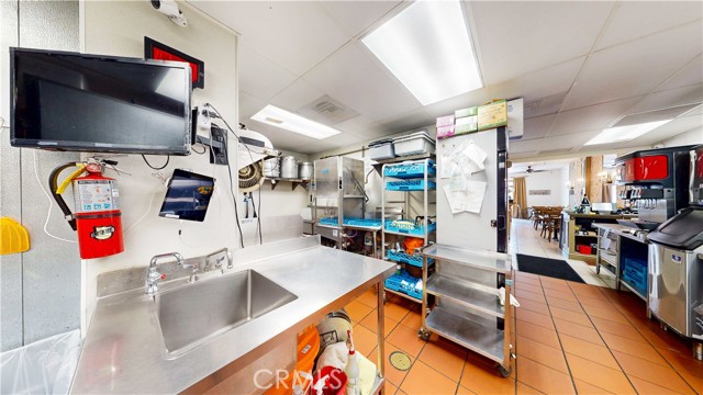 3630 E Slauson Avenue, Maywood CA: https://media.crmls.org/medias/aa1032fe-763c-432e-8863-06f5e0df1d71.jpg