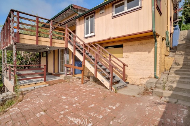 2052 N Alvarado N Street, Los Angeles CA: https://media.crmls.org/medias/aa109689-2986-4fae-bdd3-29f087864a33.jpg