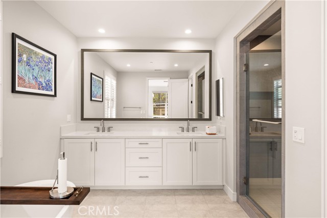 Detail Gallery Image 54 of 73 For 60 Rotunda, Irvine,  CA 92620 - 4 Beds | 3/1 Baths