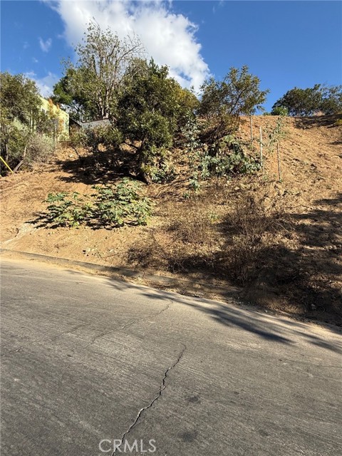 Detail Gallery Image 3 of 3 For 4510 E Jessica Dr, Glassell Park,  CA 90065 - – Beds | – Baths