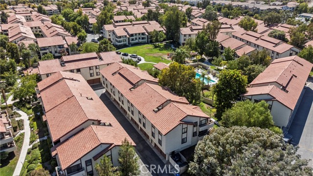 Detail Gallery Image 33 of 39 For 27979 Sarabande Ln #250,  Canyon Country,  CA 91387 - 2 Beds | 2 Baths