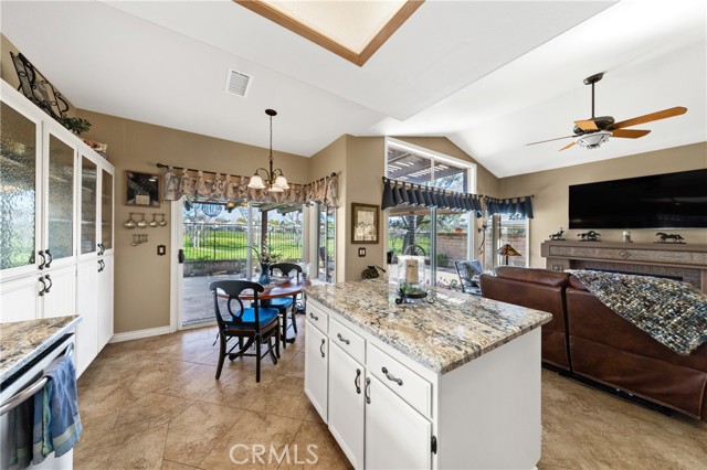 Detail Gallery Image 17 of 68 For 40296 via Estrada, Murrieta,  CA 92562 - 3 Beds | 2/1 Baths