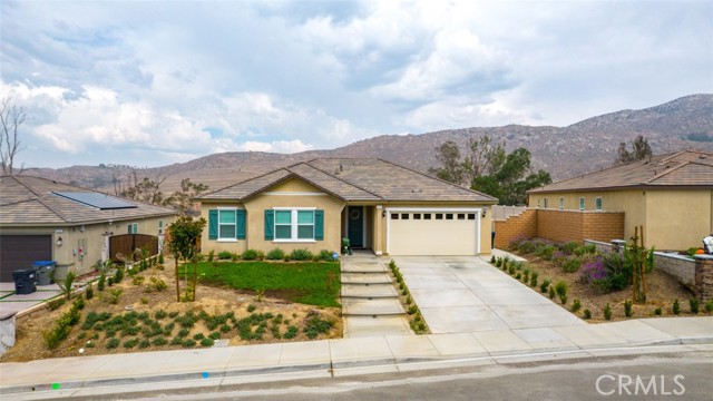 8152 Country Mile Ln, Riverside, CA 92507