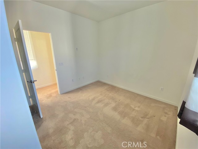 307 Magnet, Irvine CA: https://media.crmls.org/medias/aa124bc9-9e56-46e1-8e13-a40bfa26bda0.jpg
