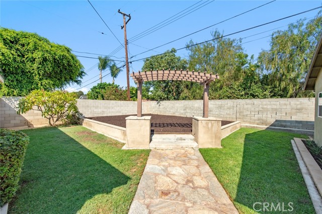 2645 E Walnut Avenue, Orange CA: https://media.crmls.org/medias/aa1443f2-667f-4bc1-b3f5-85f487a62467.jpg