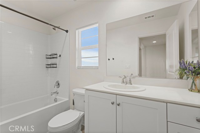 539 Hydrangea Street, Hemet CA: https://media.crmls.org/medias/aa15cad3-8b3a-43a1-b1c4-73427105b522.jpg